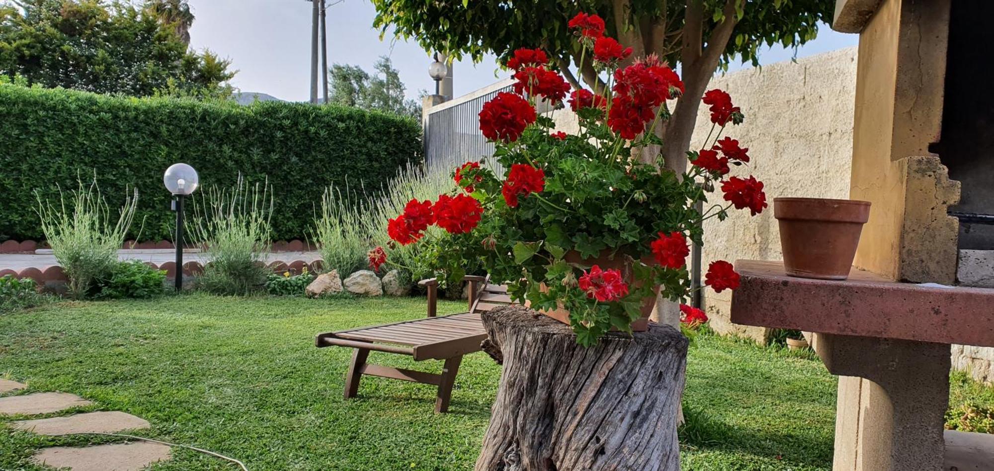 مبيت وإفطار أفولا La Rosa Dei Venti المظهر الخارجي الصورة